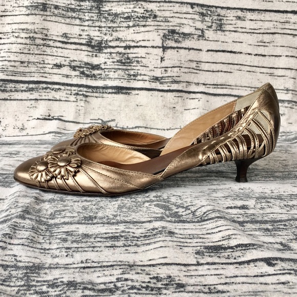 Isabella Fiore bronze kitten heel pumps - Picture 4 of 6